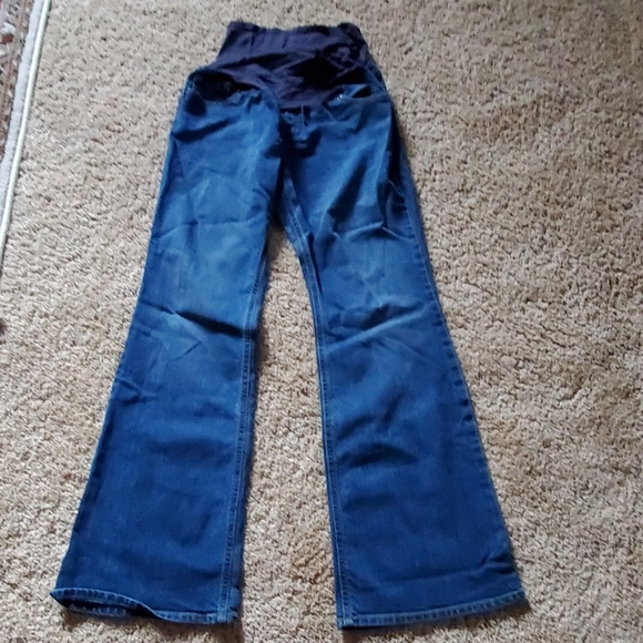 Old Navy Denim - 🎉🎉HP🎉🎉Old Navy Maternity Flare Jeans